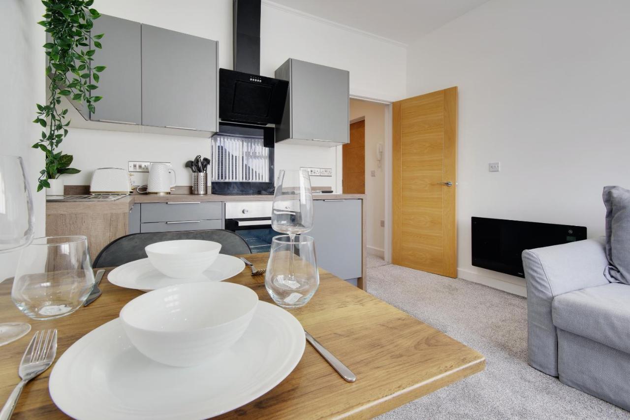 279 Ashley Road Daire Poole Dış mekan fotoğraf